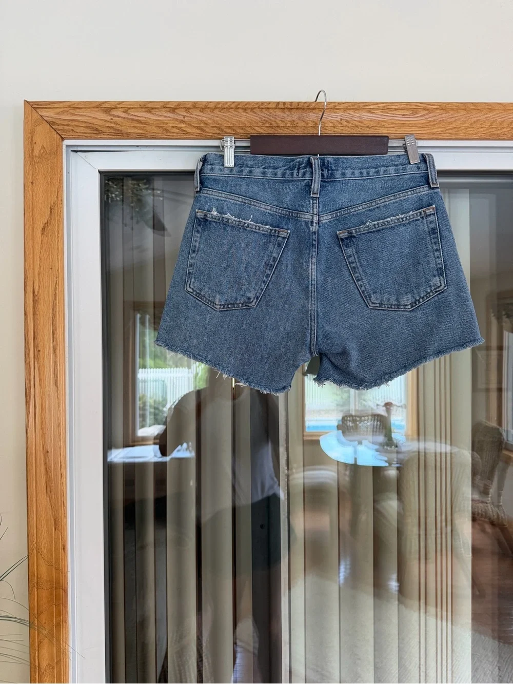NWOT AGOLDE Women's High-Rise Parker Long Distressed Denim Shorts - Blue